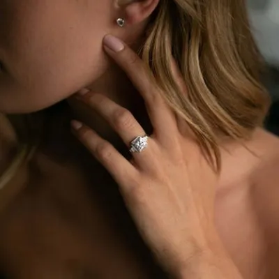 Platinum Art Deco Style Blue Sapphire Antique Halo Engagement Ring jewelry Wabash avenue