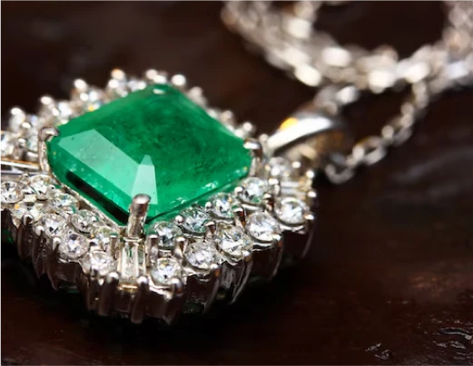  Modern Emerald Gemstone Jewelry