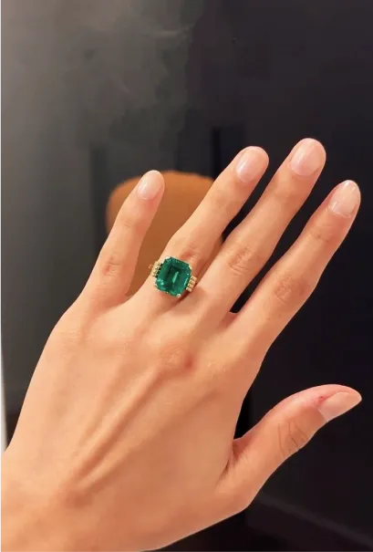 Best Engagement Ring Metals and Loose Gemstones