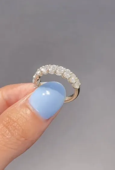 Chicago Jewelry Store Luxe Diamond Wedding Rings Collection