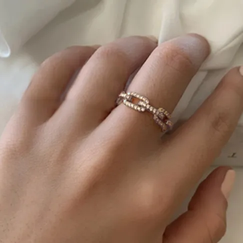 simple and classic wedding band