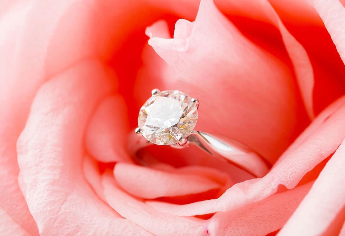 Diamond Round Rings Engagement with Pink Rose